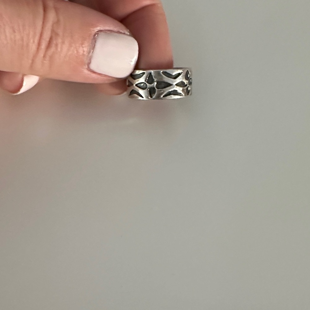 Silver Textured Band Ring - Cutout Design
